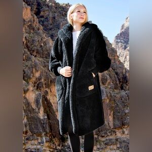 New with tags Nordic Beach long cozy jacket
